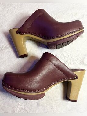 NoSox Pepper Burgundy Round Toe Mule Comfortable Clog Heels Size 6